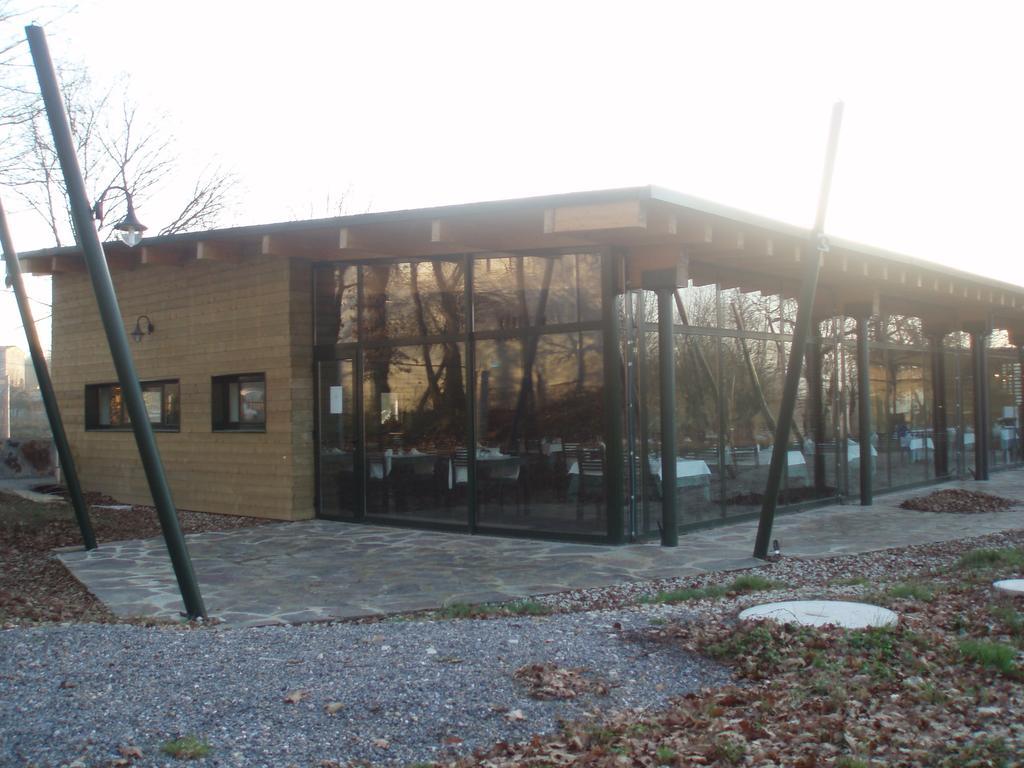 Camping Vila De Sarria Bagian luar foto