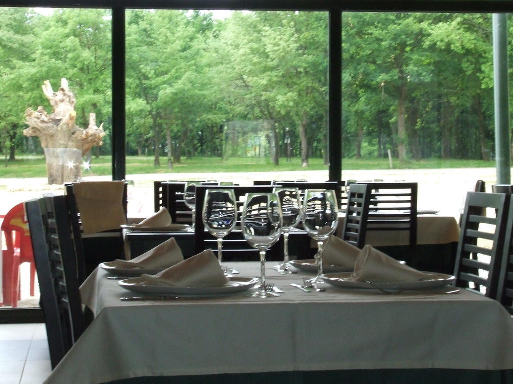 Camping Vila De Sarria Bagian luar foto