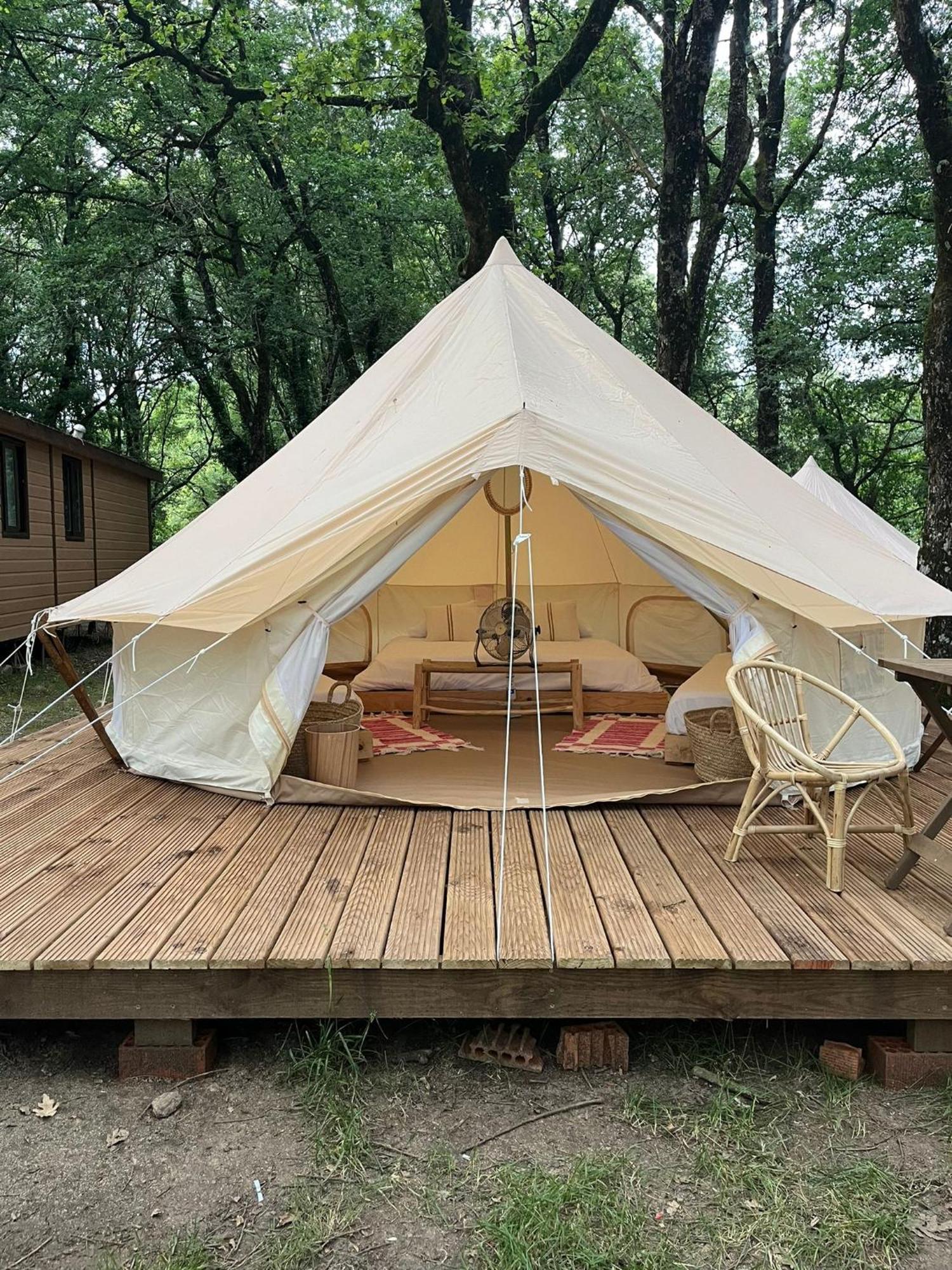 Camping Vila De Sarria Bagian luar foto
