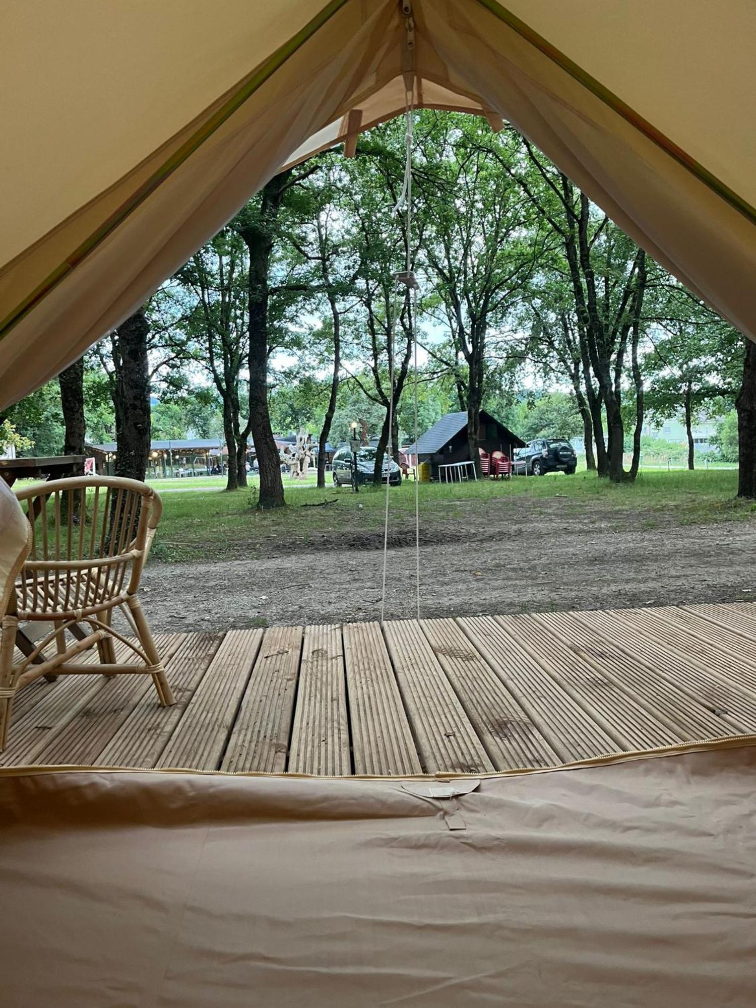 Camping Vila De Sarria Bagian luar foto